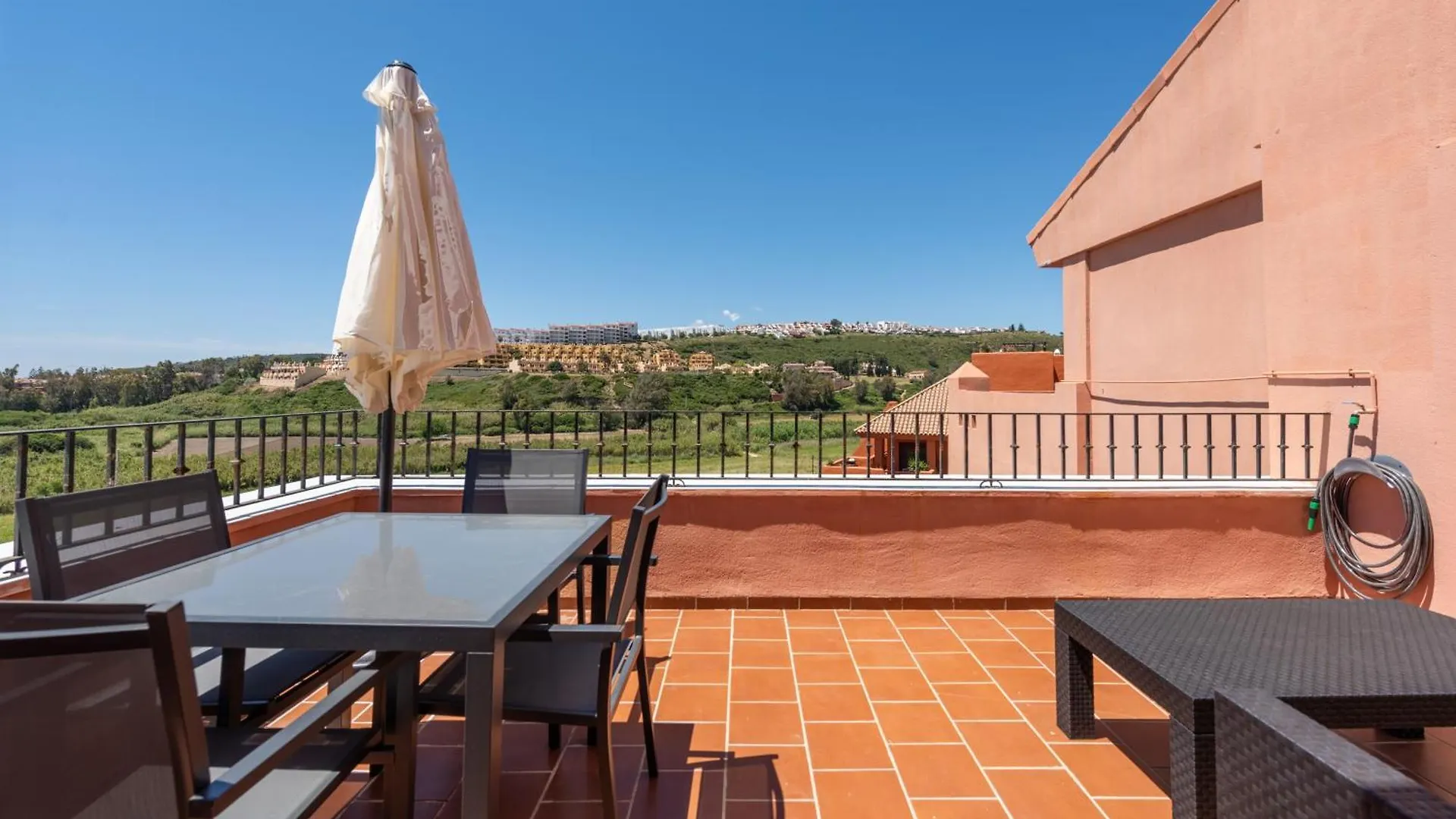 Superb 2 Beds Penthouse Duquesa Port Apartamento Manilva