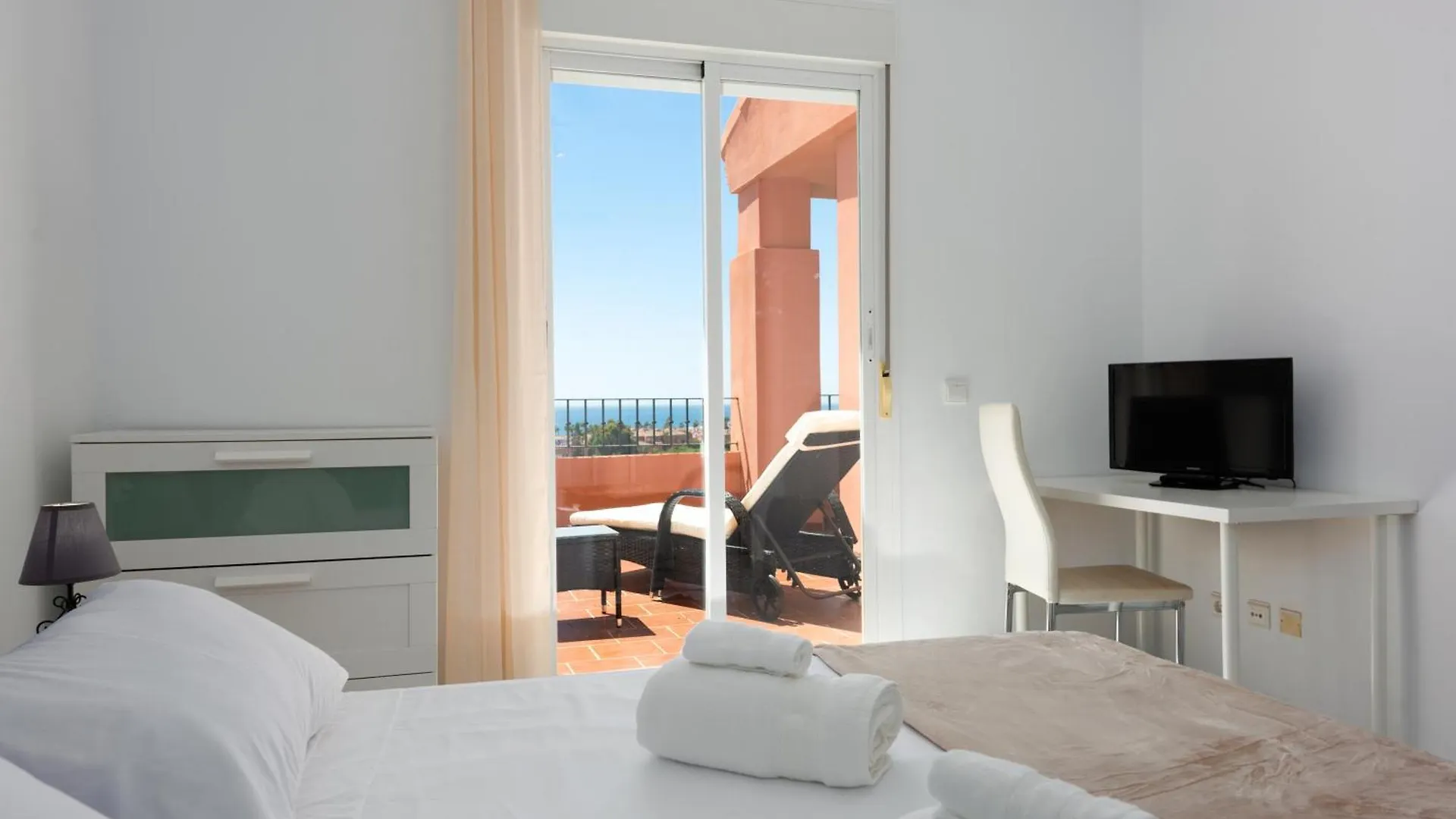 Superb 2 Beds Penthouse Duquesa Port Apartamento Manilva
