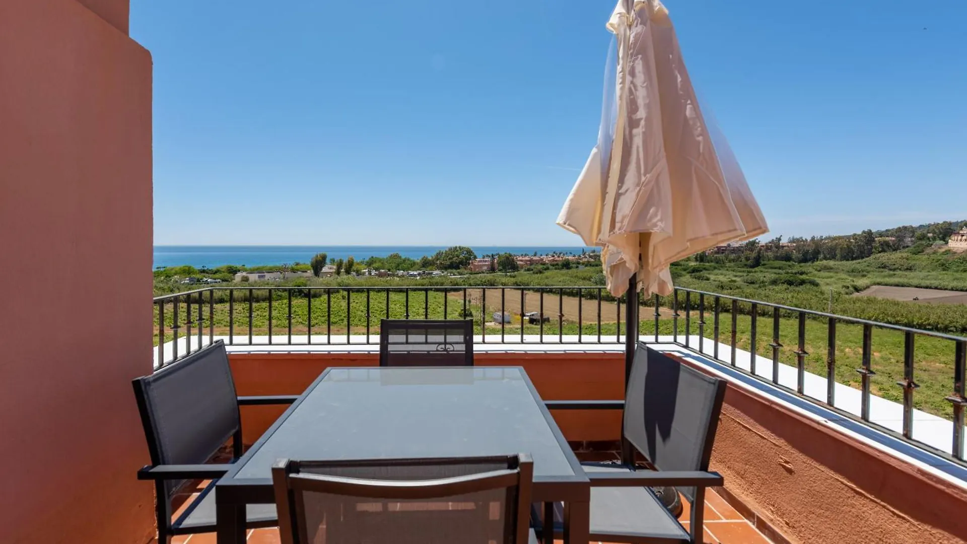 Superb 2 Beds Penthouse Duquesa Port Apartamento Manilva